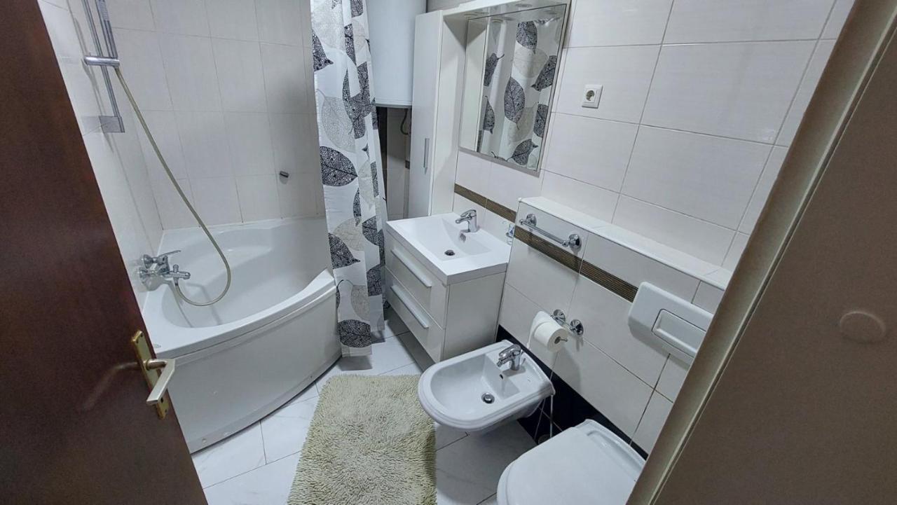 Apartments Aynur Bihać Exterior foto